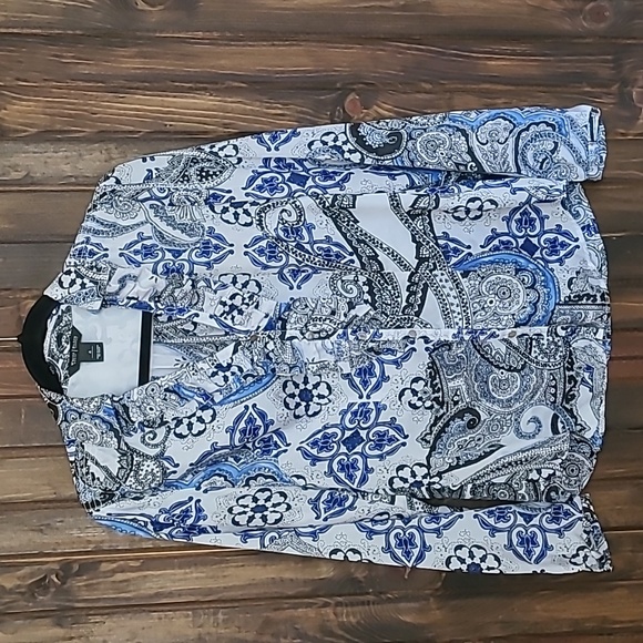 White House Black Market Tops - White House Black Market Paisley Button-Up Shirt (Size 4)